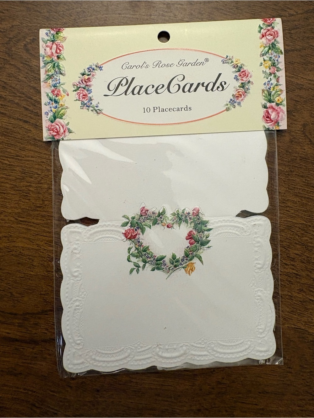 White Floral Heart Place Cards - Pack of 10